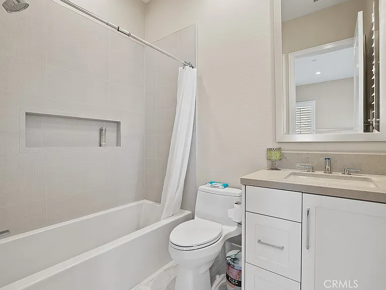 149 Roscomare — Photo 38
