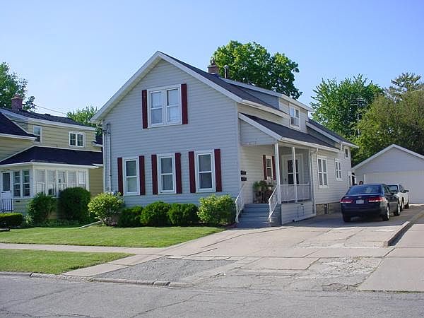 Front of House (Previous Photo)