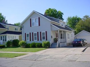 316 W 14th Ave, Oshkosh, WI 54902