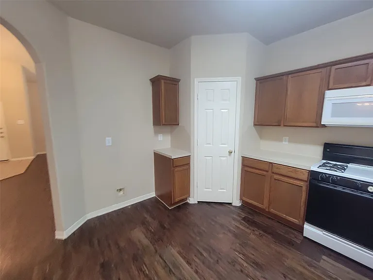 3110 Clover Ranch Cir — Photo 10