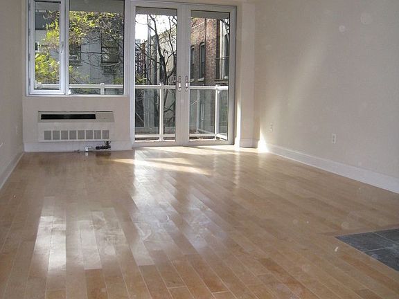 5th image of 362 W 53rd St APT 5R
