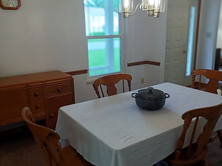 1021 Edgewood Dr — Photo 11