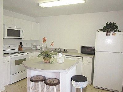 3rd image of 2877 Club Cortile Cir