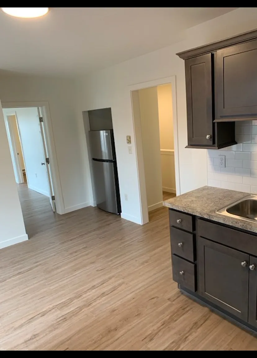 601 N Lime St — Photo 2