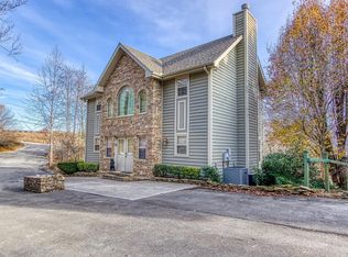 905 Smoky Bears Way, Gatlinburg, TN 37738