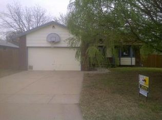 1104 N Compton St, Wichita, KS 67212
