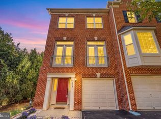 439 Stanton Pl, Alexandria, VA 22304
