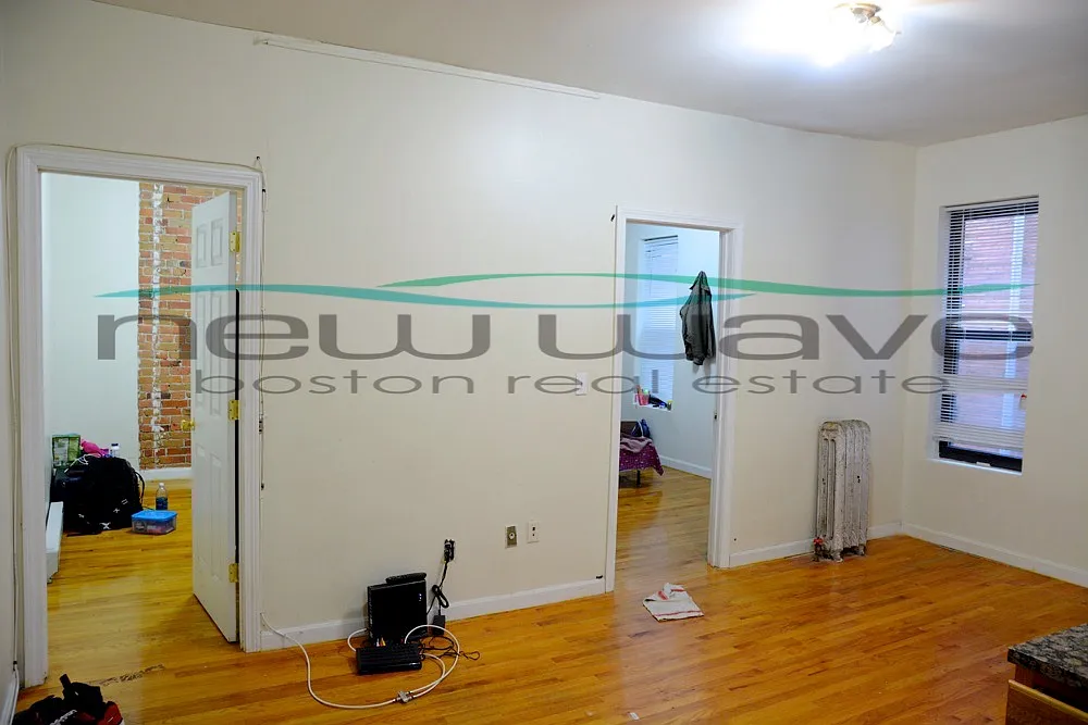 2 bed, 600 sqft, $3,600 — Photo 3
