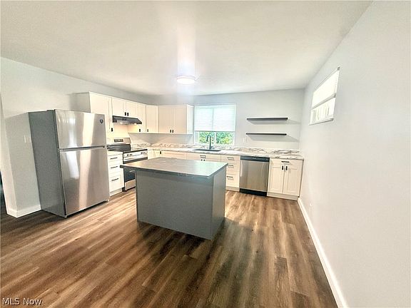 4th image of 347 Patton Ave