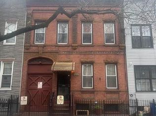 1866 Menahan St, Flushing, NY 11385