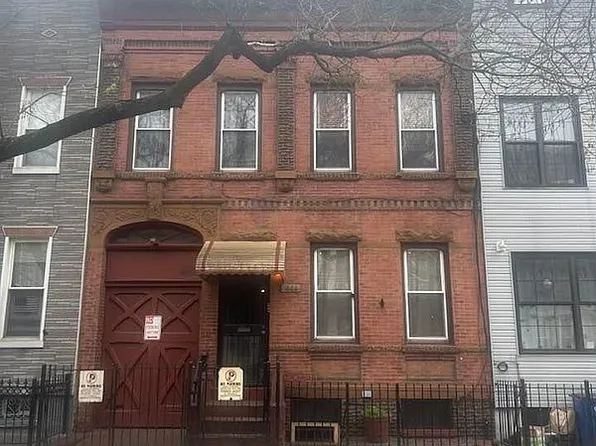 1866 Menahan St, Flushing, NY 11385