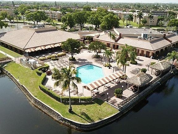 2nd image of 9141 Sunrise Lakes Boulevard #207
