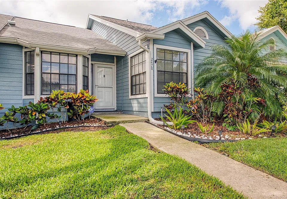 2478 Bentley Dr