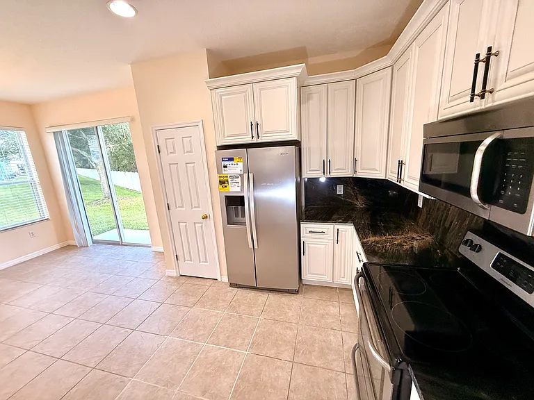 11652 Declaration Dr — Photo 29