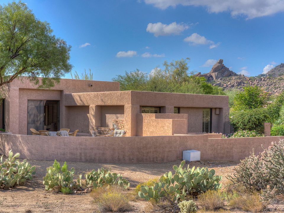1st image of 2040 E Smoketree Drive