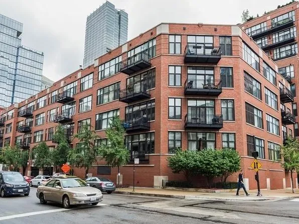 333 W Hubbard St APT 910, Chicago, IL 60654