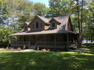 54 Waterfront Way, Clifton, PA 18424