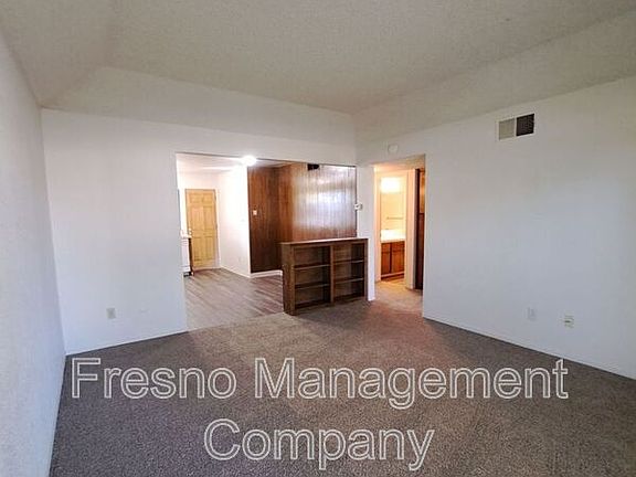 5th image of 1053 W Cornell Ave