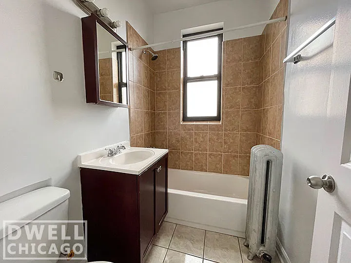 2704 N Sawyer Ave #315 — Photo 6