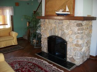 9 Gates Rd, Old Saybrook, CT 06475