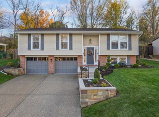 2989 Eastview Rd, Bethel Park, PA 15102