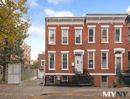 342 Carroll Street 