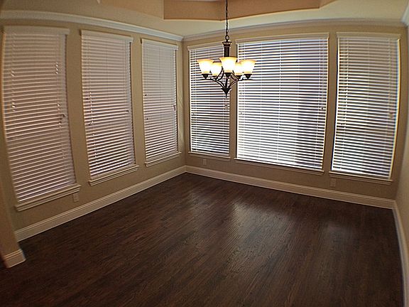 5th image of 4440 Illinwek Dr