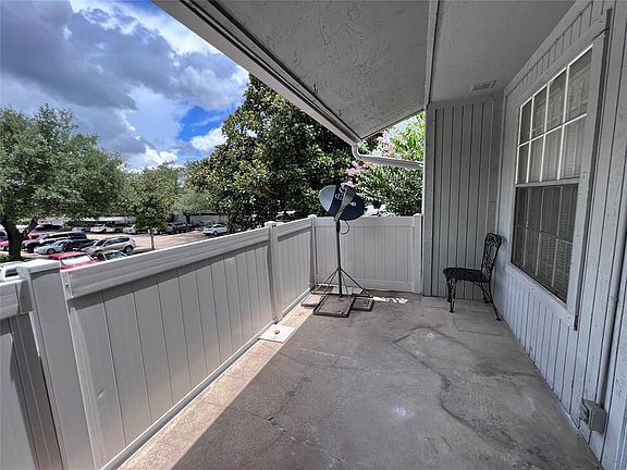2nd image of 10661 Braes Bend Dr