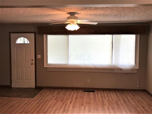 4th image of 514 W Virginia Cres