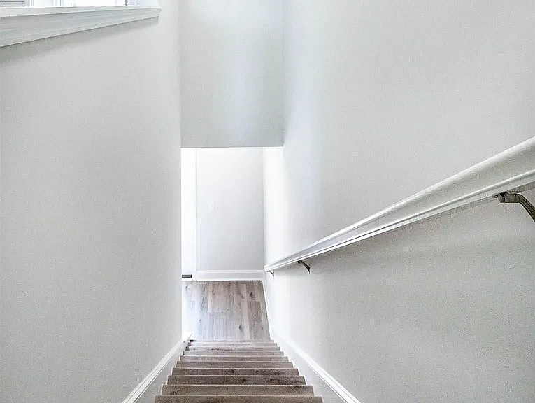 801 Maxine Ct #D — Photo 9