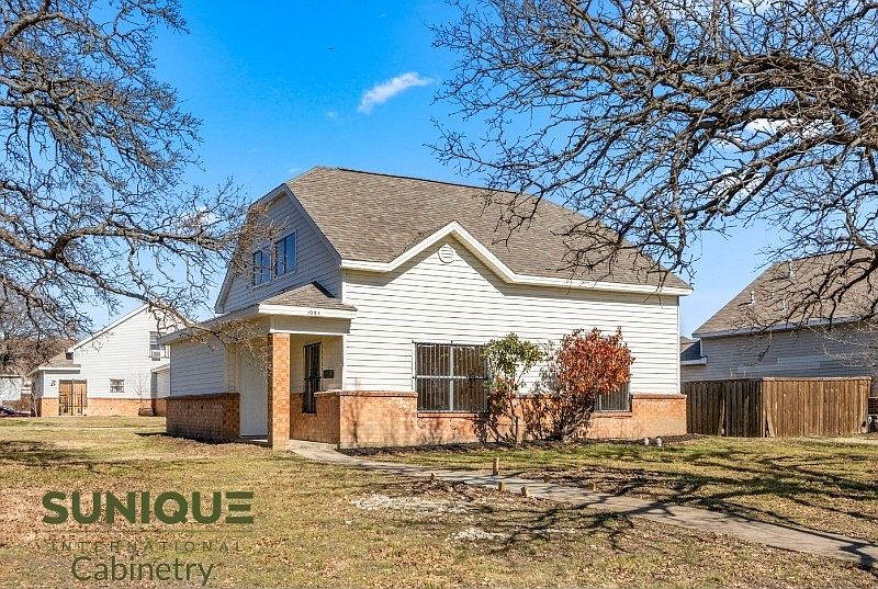 1st image of 10311 Glen Vista Dr