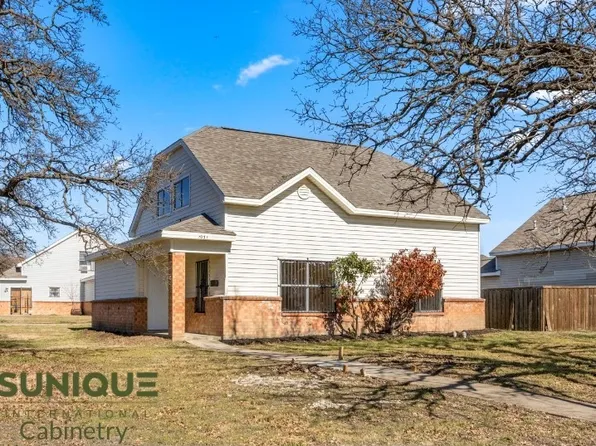 10311 Glen Vista Dr, Dallas, TX 75217