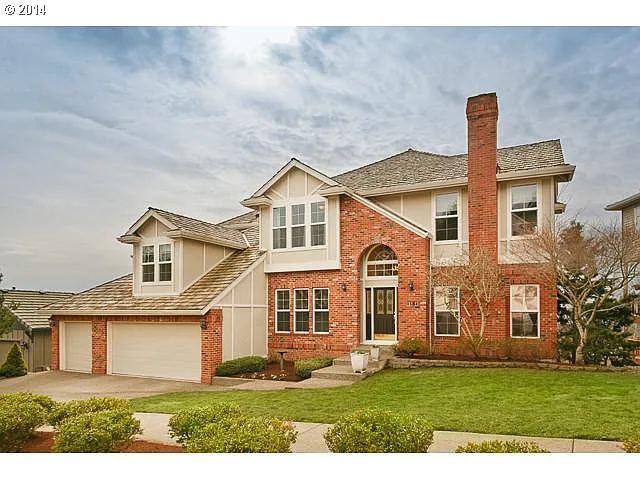 9504 NW Bartholomew Dr photo 1