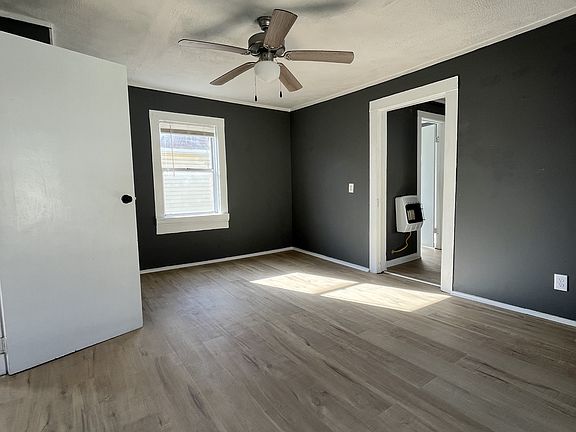 3rd image of 211 Haywood St