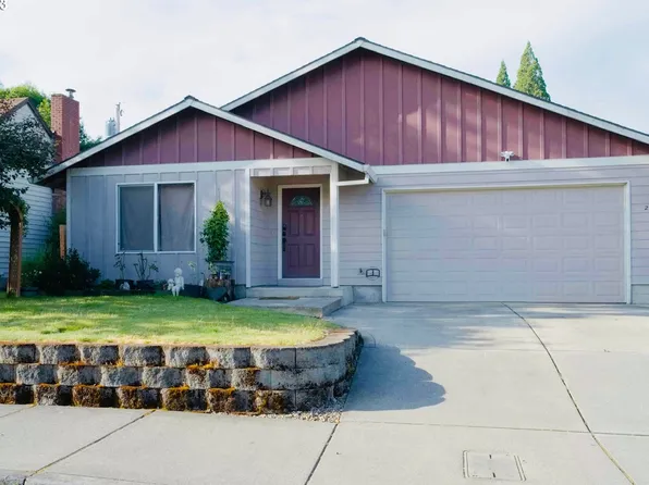 2710 18th Ave, Forest Grove, OR 97116