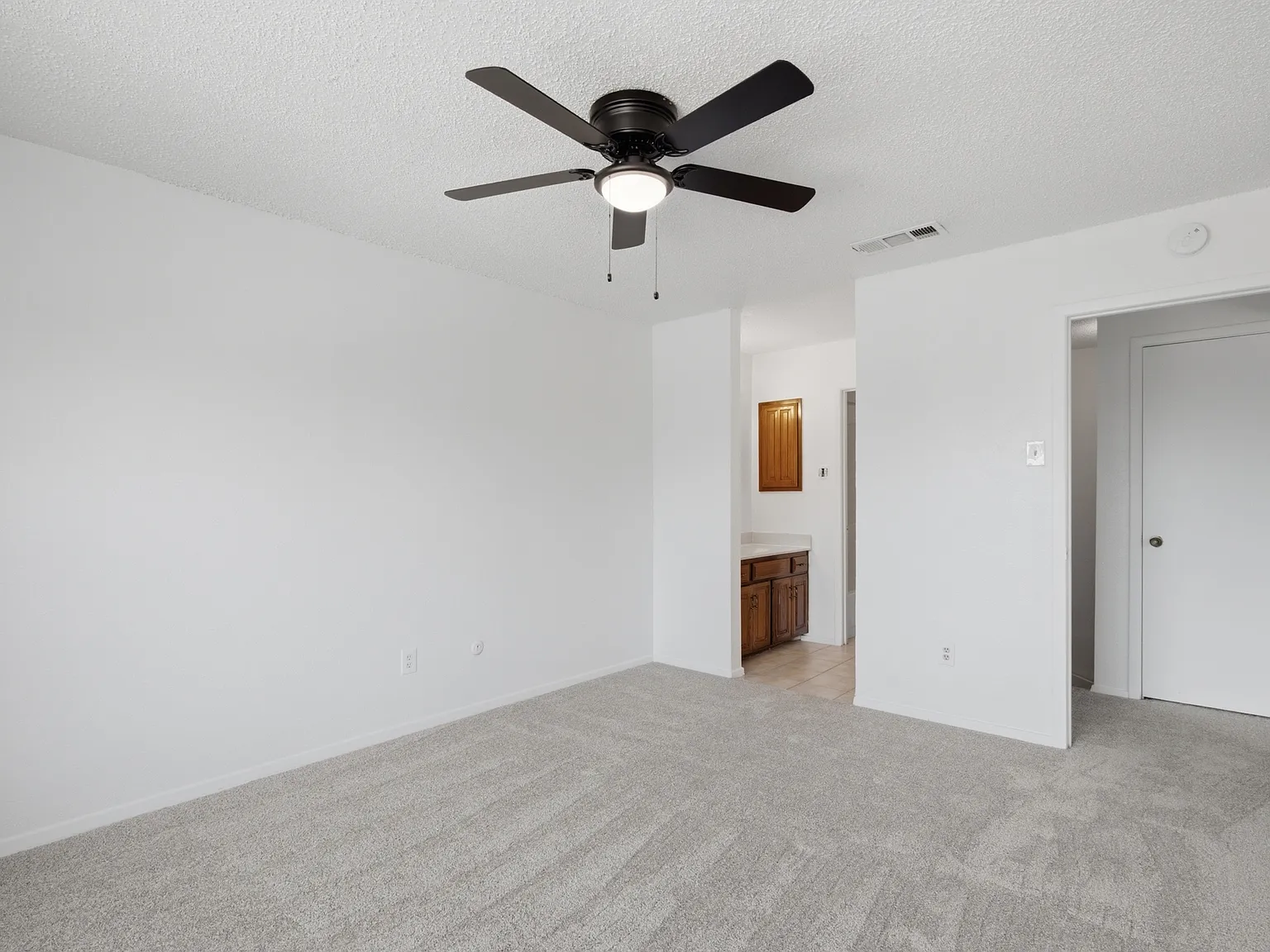 14800 Enterprise Dr, #22D; Farmers Branch 7523... - 1 — Photo 3