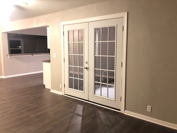 5th image of 339 N Ridgeway Dr