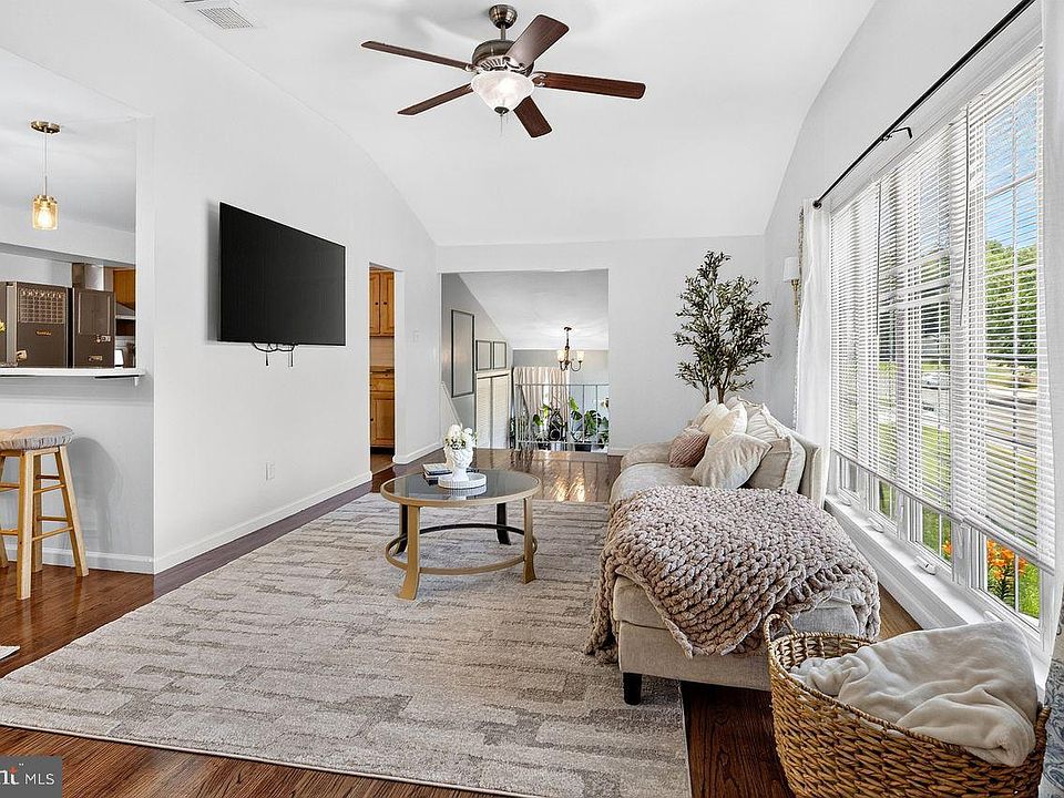 1st image of 119 Linda Ave
