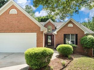 5965 Williamsport Dr, Flowery Branch, GA
