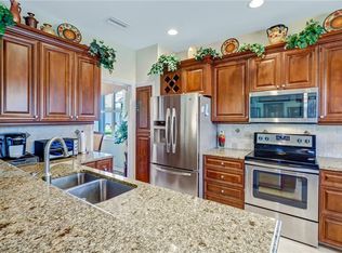 831 Grafton Ct, Naples, FL 34104