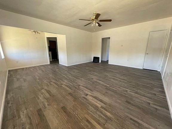 Living Area & Dining Area