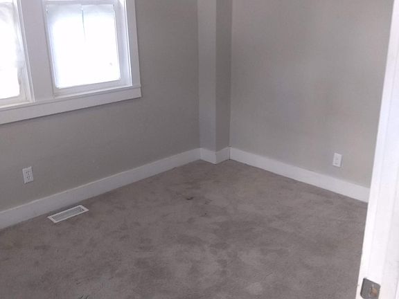 5th image of 726 N Scott St #3