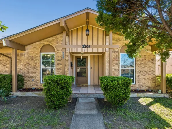 2206 Richbrook Dr, Garland, TX 75044
