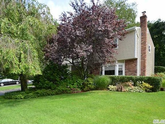 2nd image of 54 Knott Dr