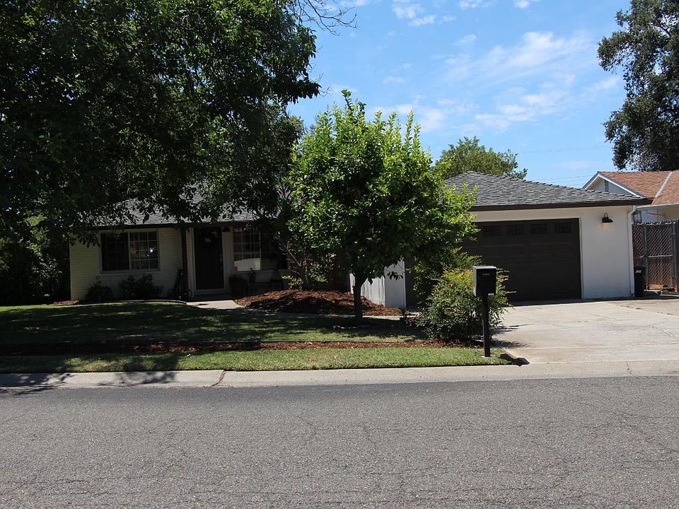 1st image of 5441 Burr Oak Way