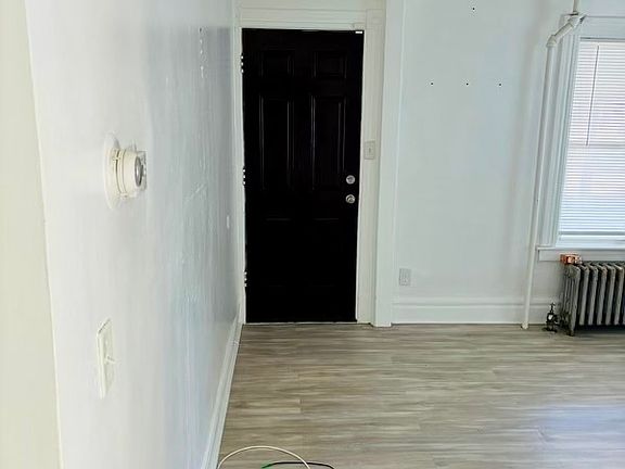 4th image of 30 New King St Floor 1