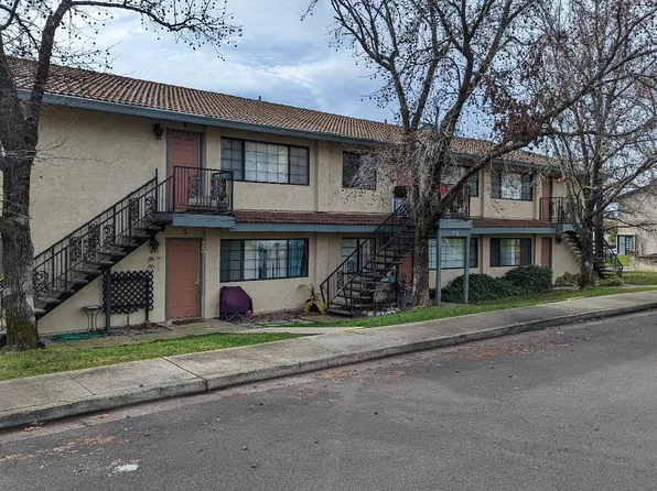 1313 Lancers Ln, Redding, CA 96003