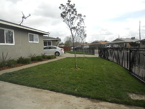 2nd image of 5955 Gilman Way
