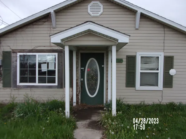 3215 N Waterloo Rd, Connersville, IN 47331