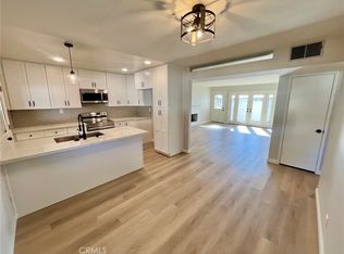 675 S Indian Hill Blvd APT B, Claremont, CA 91711